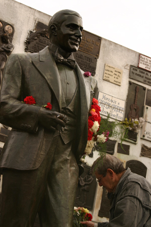 Cementerio de la Chacarita, Buenos Aires, Carlos Gardel Cementerio de la Chacarita, Buenos Aires, Carlos Gardel