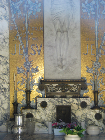 Luis Federico Leloir, Recoleta Cemetery