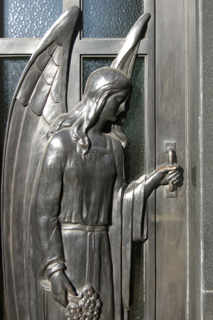 Familia Derchi-Bouchet, Recoleta Cemetery