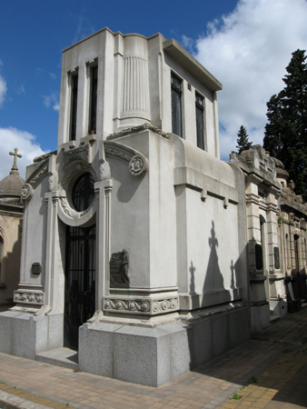 Cementerio de San José de Flores, Buenos Aires, Flores