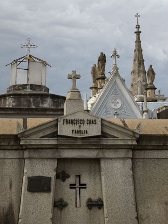 Coming storm, Recoleta Cemetery