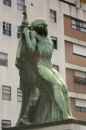 Eduardo Lonardi, Recoleta Cemetery