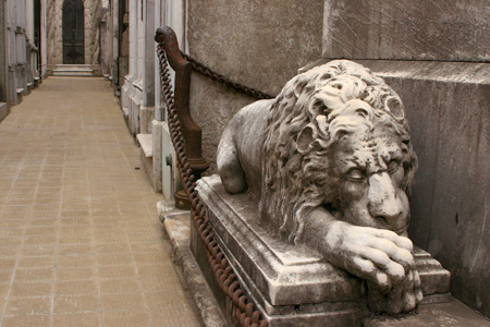 Lion sculpture, Recoleta Cemetery