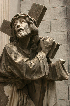 Broken Christ, Recoleta Cemetery