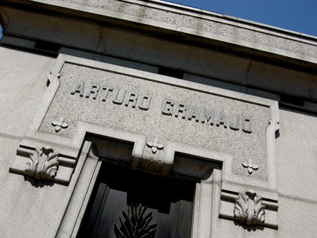 Arturo Gramajo, Recoleta Cemetery