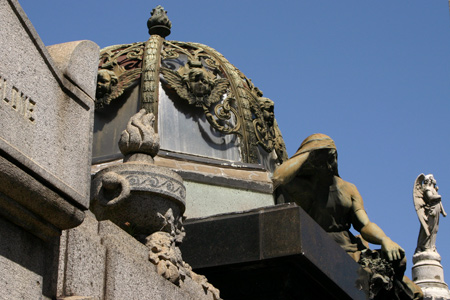 Sebastián Vasena, Recoleta Cemetery