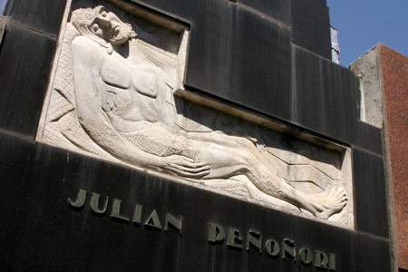 Julián Peñoñori, Recoleta Cemetery