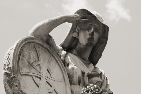 Mourning woman, Recoleta Cemetery