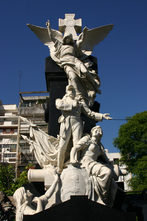 Luis María Campos, Recoleta Cemetery