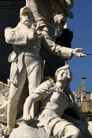 Luis María Campos, Recoleta Cemetery