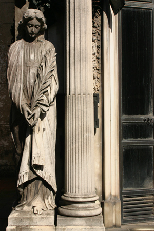 Bernardo de Irigoyen, Recoleta Cemetery