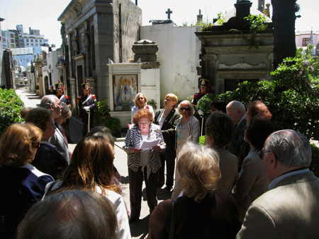 Honoring Remedios de Escalada, Recoleta Cemetery