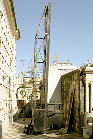 Pulley, Recoleta Cemetery