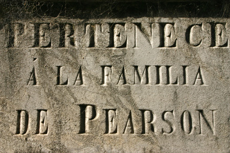 Familia de Pearson, Recoleta Cemetery