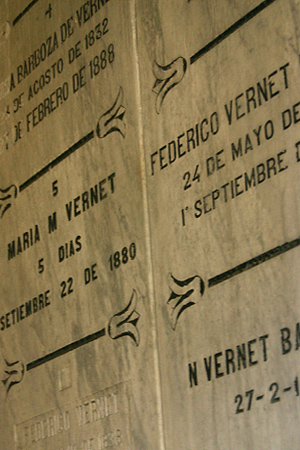 Luis Vernet, Recoleta Cemetery