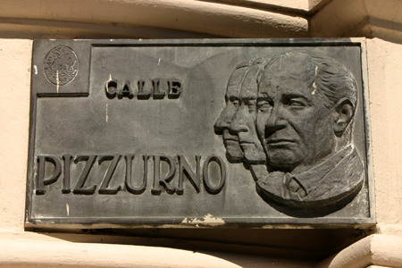 Calle Pizzurno plaque