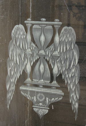 Winged hourglass, Recoleta Cemetery