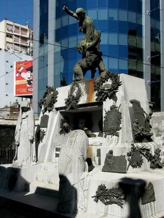 Ramón Falcón, Recoleta Cemetery