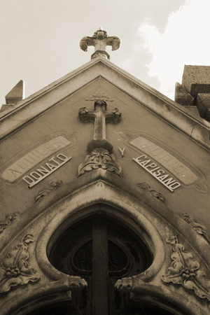 Resold tomb, Recoleta Cemetery