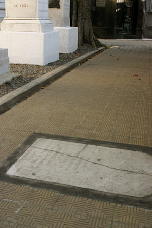 Margaret Donoghoe, Recoleta Cemetery