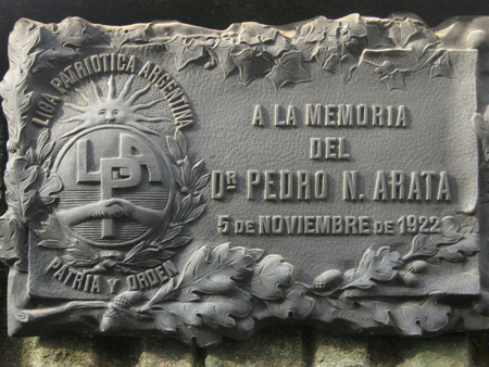 Pedro Arata, Recoleta Cemetery