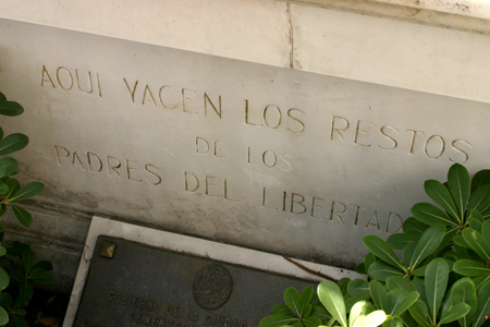 Padres del Libertador, Recoleta Cemetery