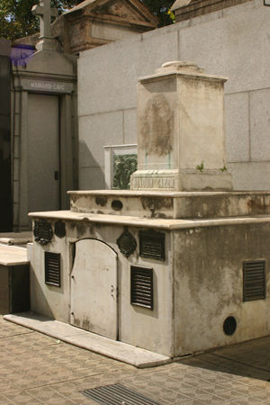 Nicolás Rodríguez Peña, Recoleta Cemetery