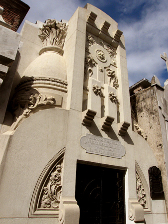 Francisca Lemoine de Salinas, Recoleta Cemetery