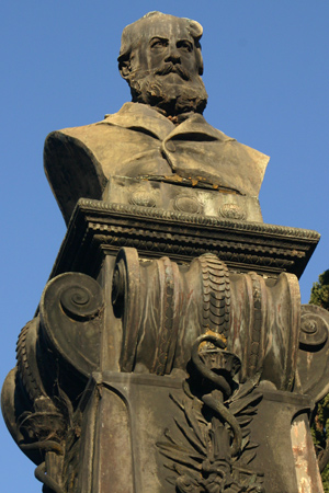 Francisco Muñiz, Recoleta Cemetery