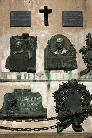 Vicente López y Planes, Recoleta Cemetery