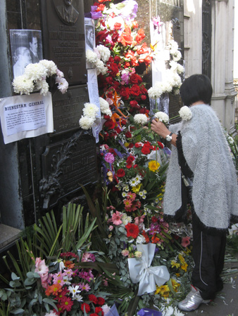 Eva Duarte de Perón, Recoleta Cemetery