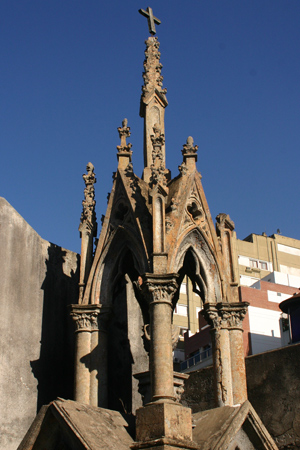 NeoGothic, Recoleta Cemetery