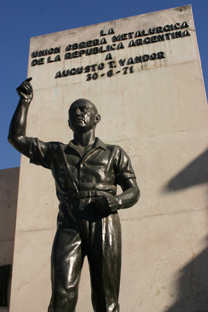 Cementerio de la Chacarita, Buenos Aires, Augusto Vandor