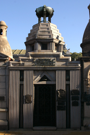 Cementerio de la Chacarita, Buenos Aires, Familia Bozzini-Morini, Art Deco