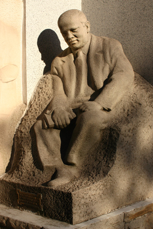 Cementerio de la Chacarita, Buenos Aires, Celedonio Flores