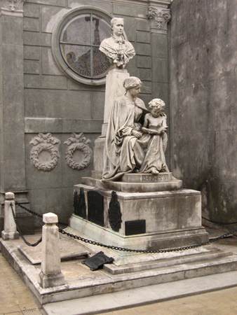 Emma Nicolay de Caprile, Recoleta Cemetery