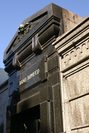 Urbano Domecq, Recoleta Cemetery