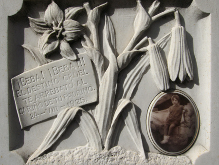Familia de Eloisa F. de Diehl, Recoleta Cemetery
