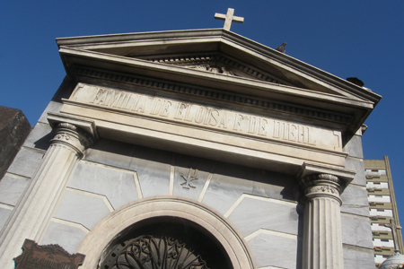 Familia de Eloisa F. de Diehl, Recoleta Cemetery