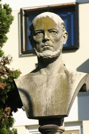 Toribio de Ayerza, Recoleta Cemetery