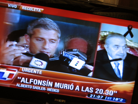 TN news still, Raúl Alfonsín