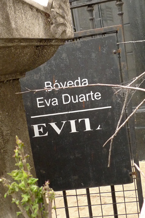 Evita sign, Recoleta Cemetery