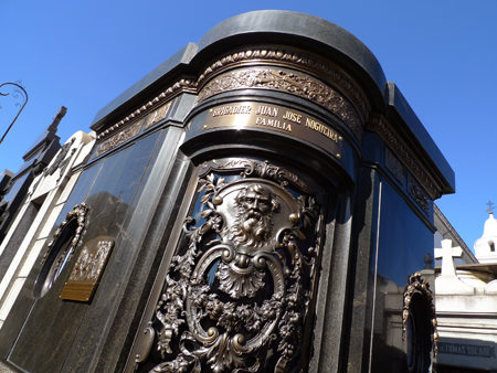 Brigadier Juan José Nogueira, Recoleta Cemetery