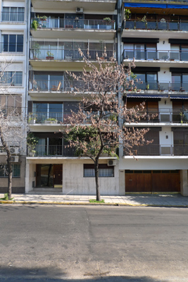 Buenos Aires, Parque Las Heras, Calle Salguero