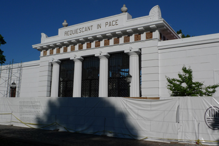 Main entrance gate, Recoleta Cemetery