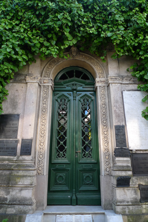 Recoleta Cemetery, Cascallares de Paz, Carlos Morra